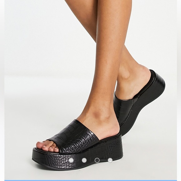 Monki Women’s Size 40 US 8.5 Black Vegan Leather Chunky Mule Faux Croc‎ Sandals - Picture 3 of 15